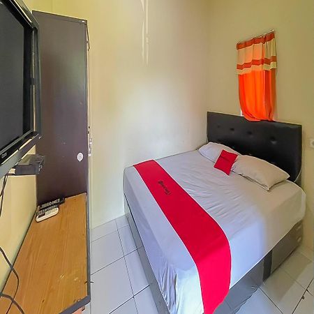 Reddoorz At Wahidin Street Cirebon Exterior foto